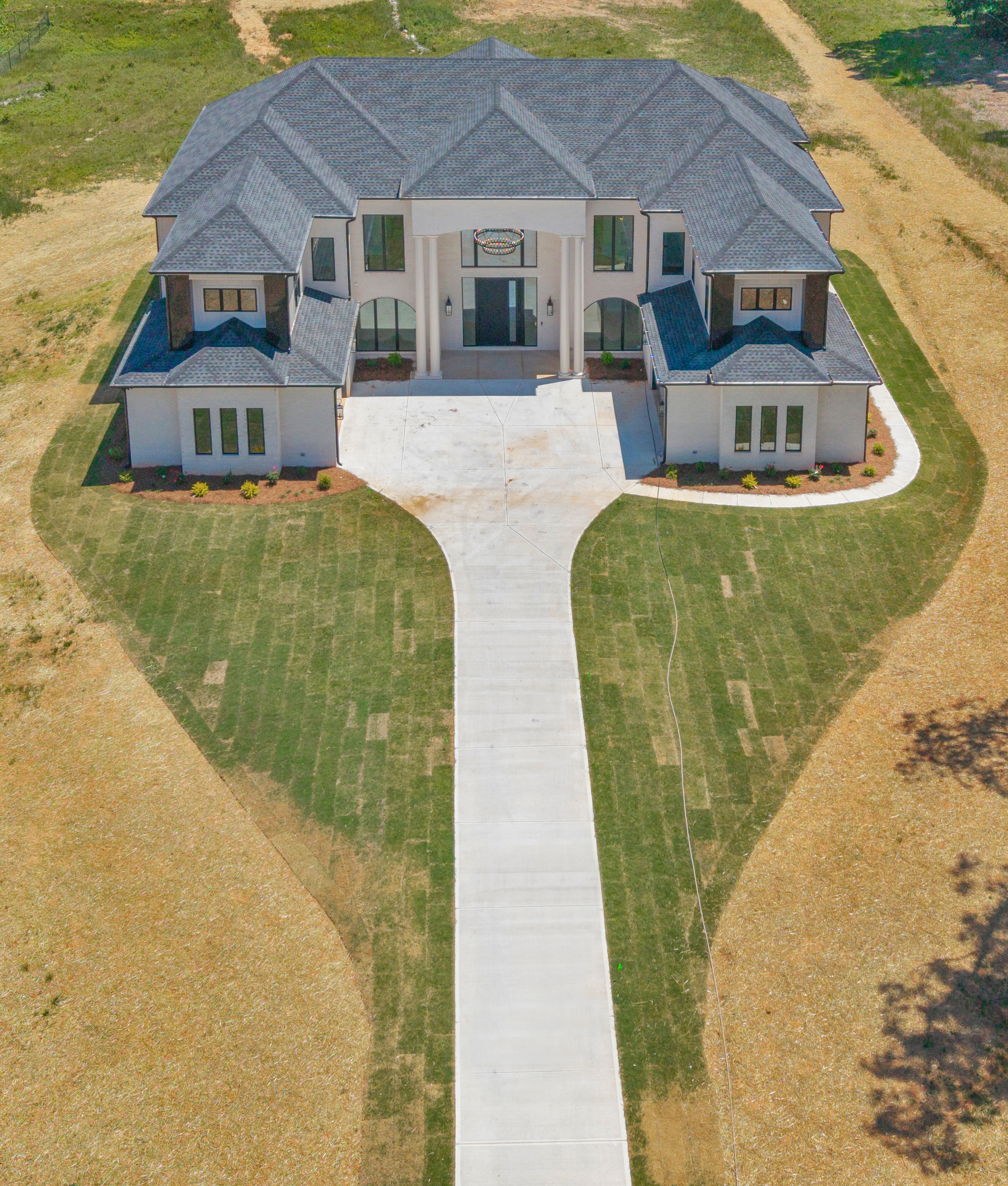 Approach & grounds