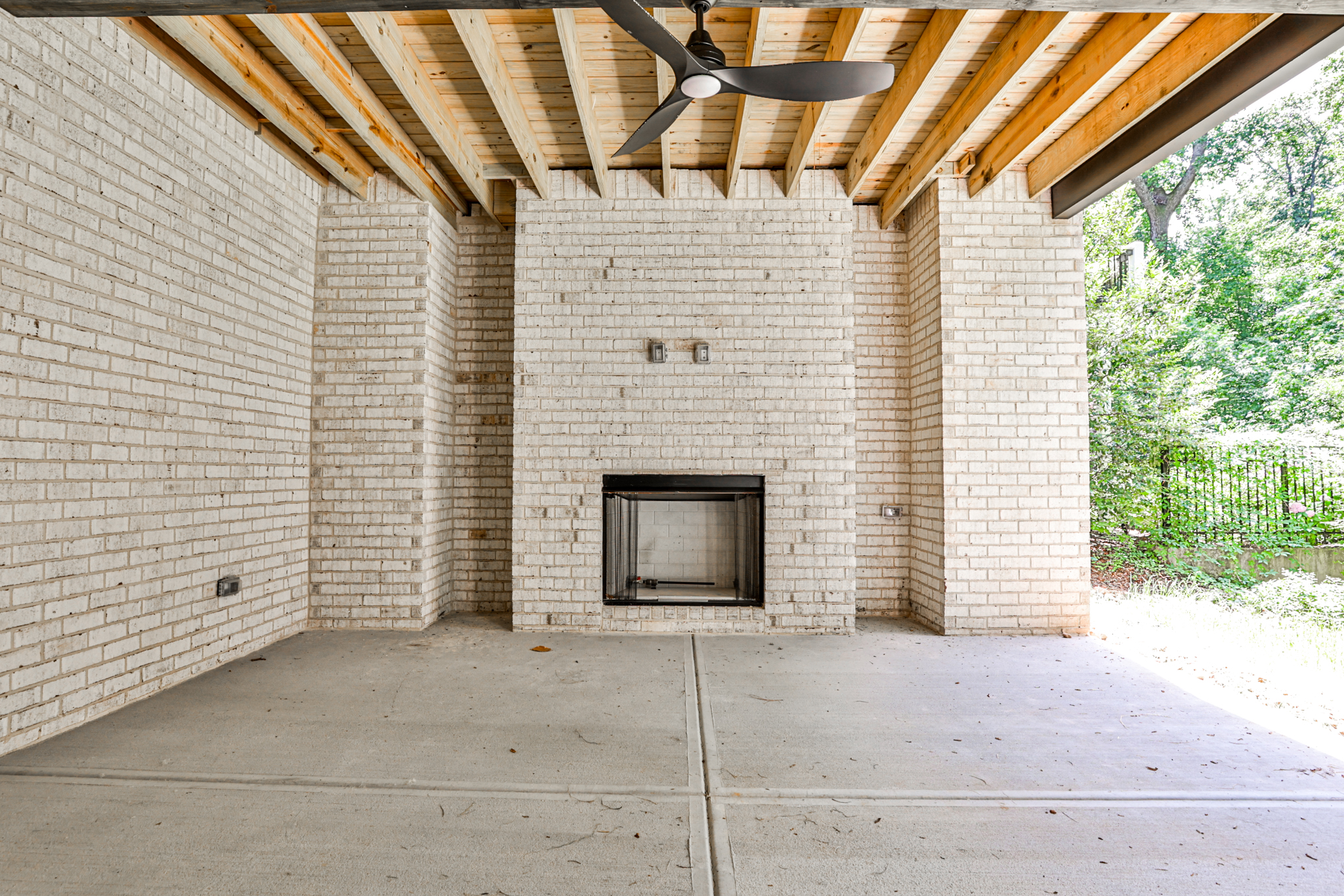 Lower covered patio